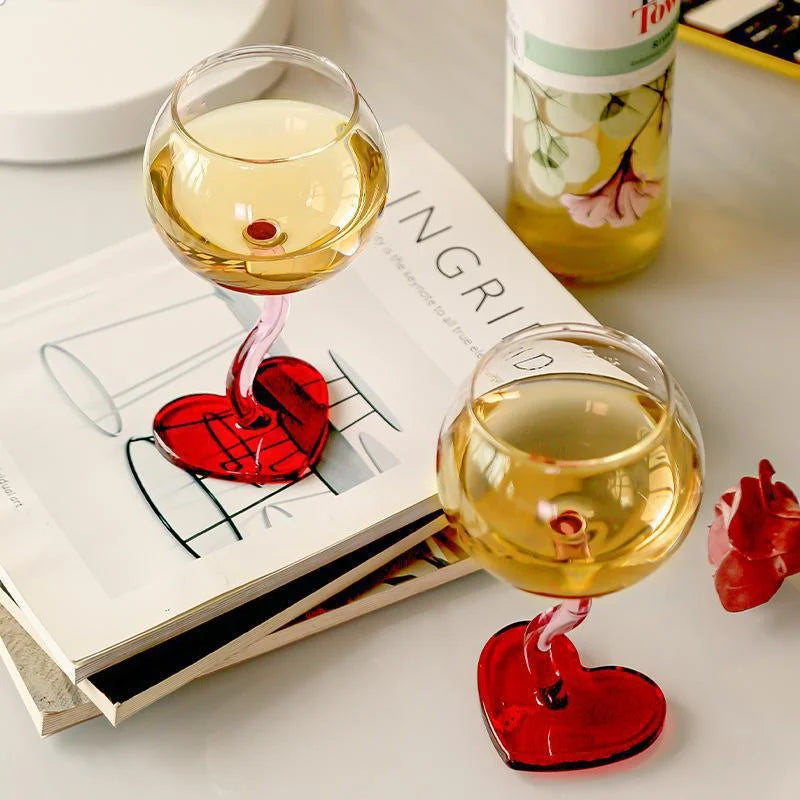 Heart-Shaped Wine Glasses Set of 4 White/Red Wine Goblets for Home Use Creative High-Aesthetic Design Ideal for Daily Drinking A